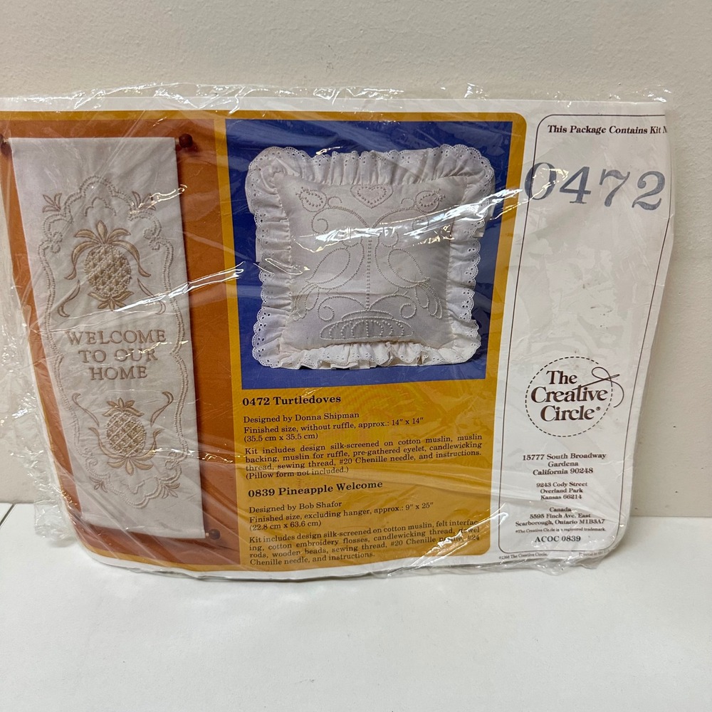 Vintage 1988 The Creative Circle Turtledoves Candlewicking Pillow Kit 0472